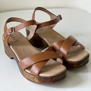 Women's Tan Sandals